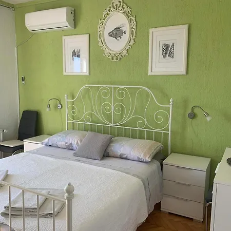 Ani * וולי לוסיניי